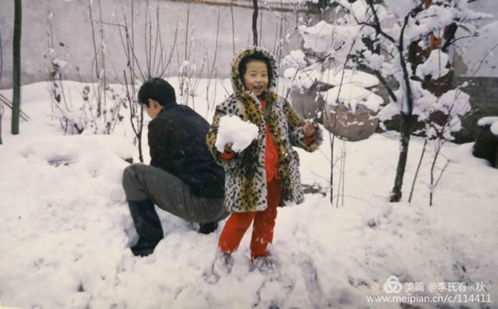 雪中嬉戲.jpg